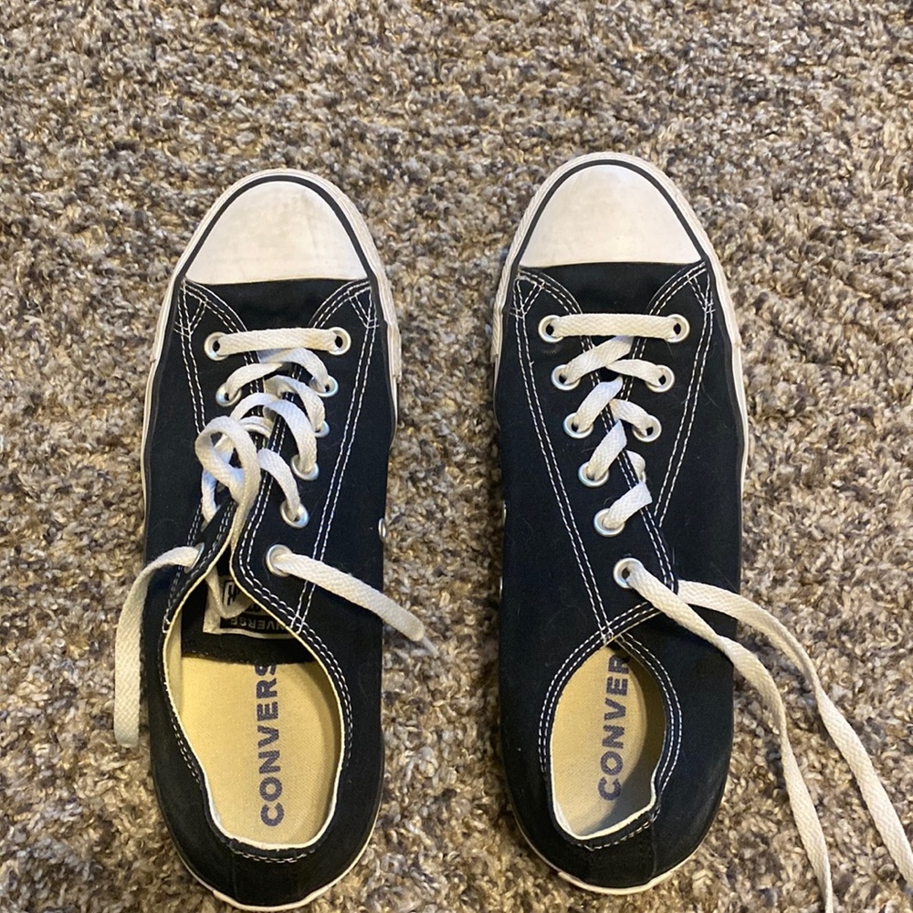 Women’s Low Top Black Converse